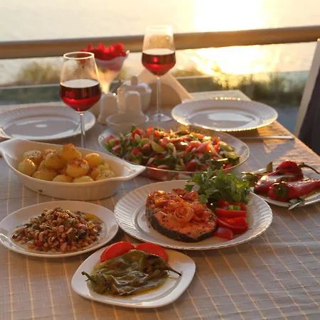 Hotel Fener Cafe & Kahvalti 3*