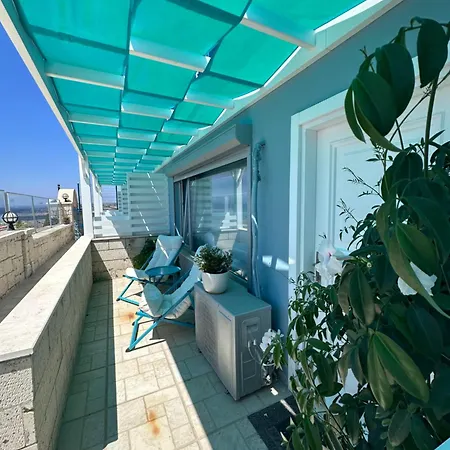 费尔内咖啡与早餐酒店 3*