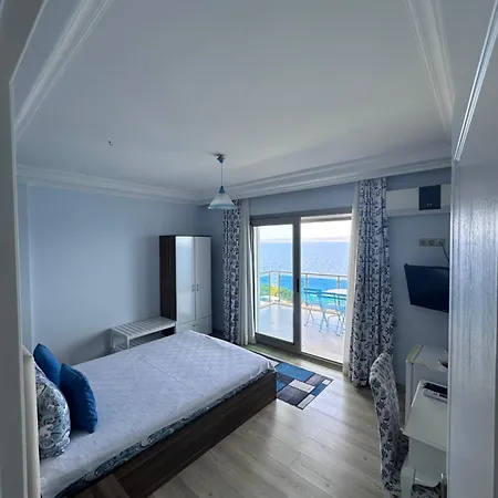 酒店 费尔内咖啡与早餐酒店 Çeşme