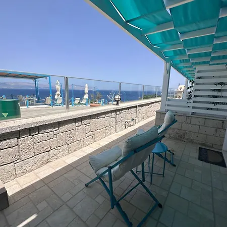 费尔内咖啡与早餐酒店 3* Çeşme