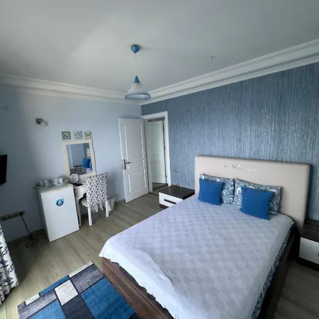 费尔内咖啡与早餐酒店 酒店 Çeşme