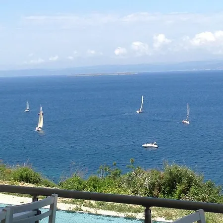 Fener Café & Kahvalti Otel Çeşme
