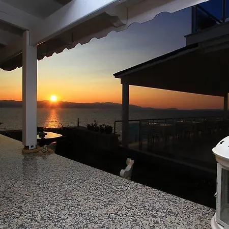 Fener Cafe & Kahvalti 호텔 Çeşme