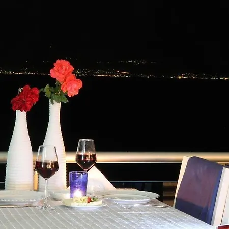 호텔 Fener Cafe & Kahvalti 3*