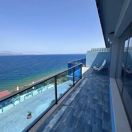 费尔内咖啡与早餐酒店 3* Çeşme