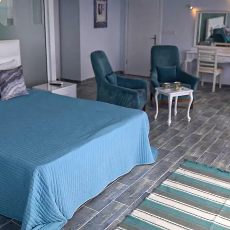 酒店 费尔内咖啡与早餐酒店