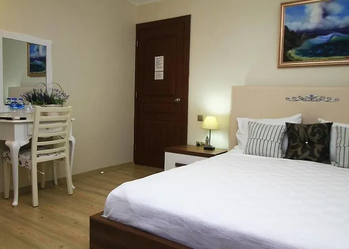 Fener Cafe & Kahvalti מלון Çeşme